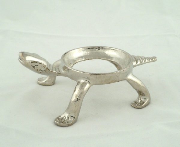 Silver colored turtle sphere stand – large Accessories sphere stand